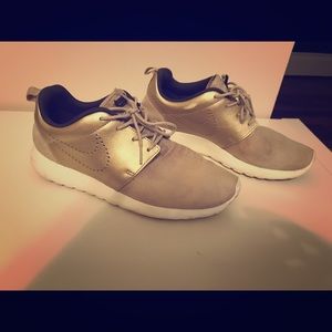 Golden Nike size 10
